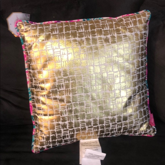 Lilly Pulitzer pillow - Picture 4 of 5